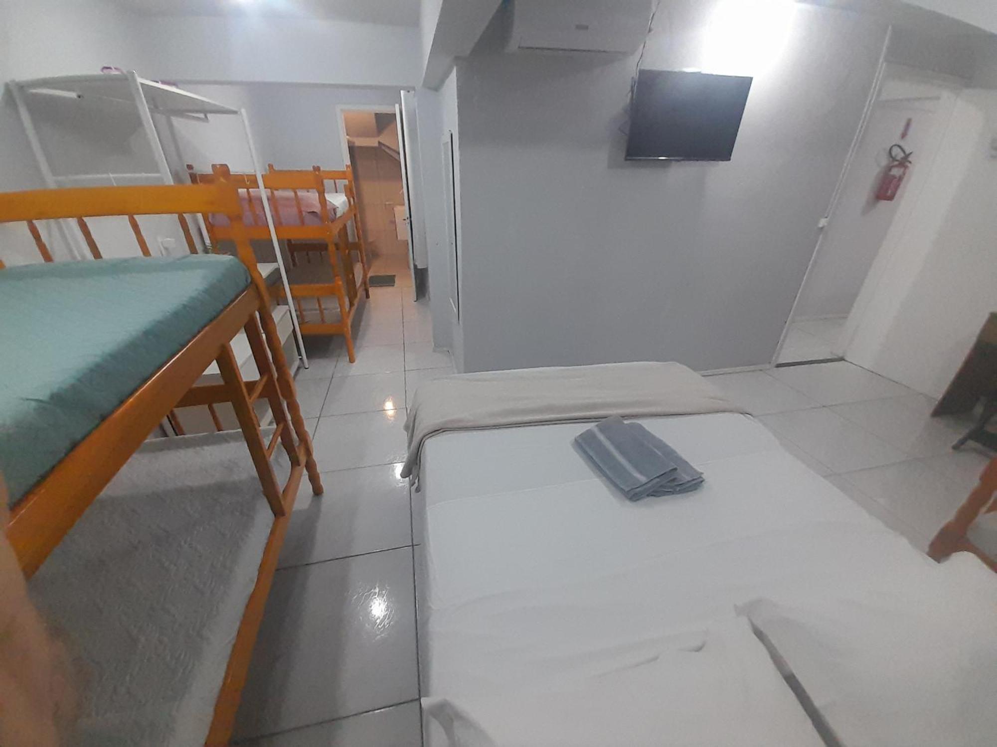 Pousada Cafe Com Margarida 150 Metros Do Mar Rua Do Calcadao Da Central Balneário Camboriú المظهر الخارجي الصورة